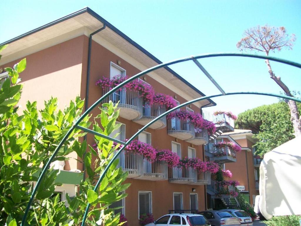 Hotel Nazionale Cervia Esterno foto